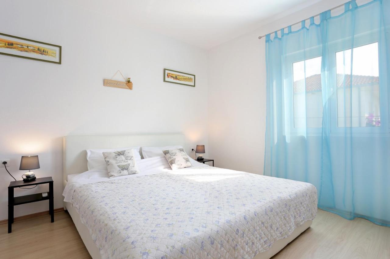 Seaside Holiday House Poljica, Trogir - 5161 玛里纳 外观 照片