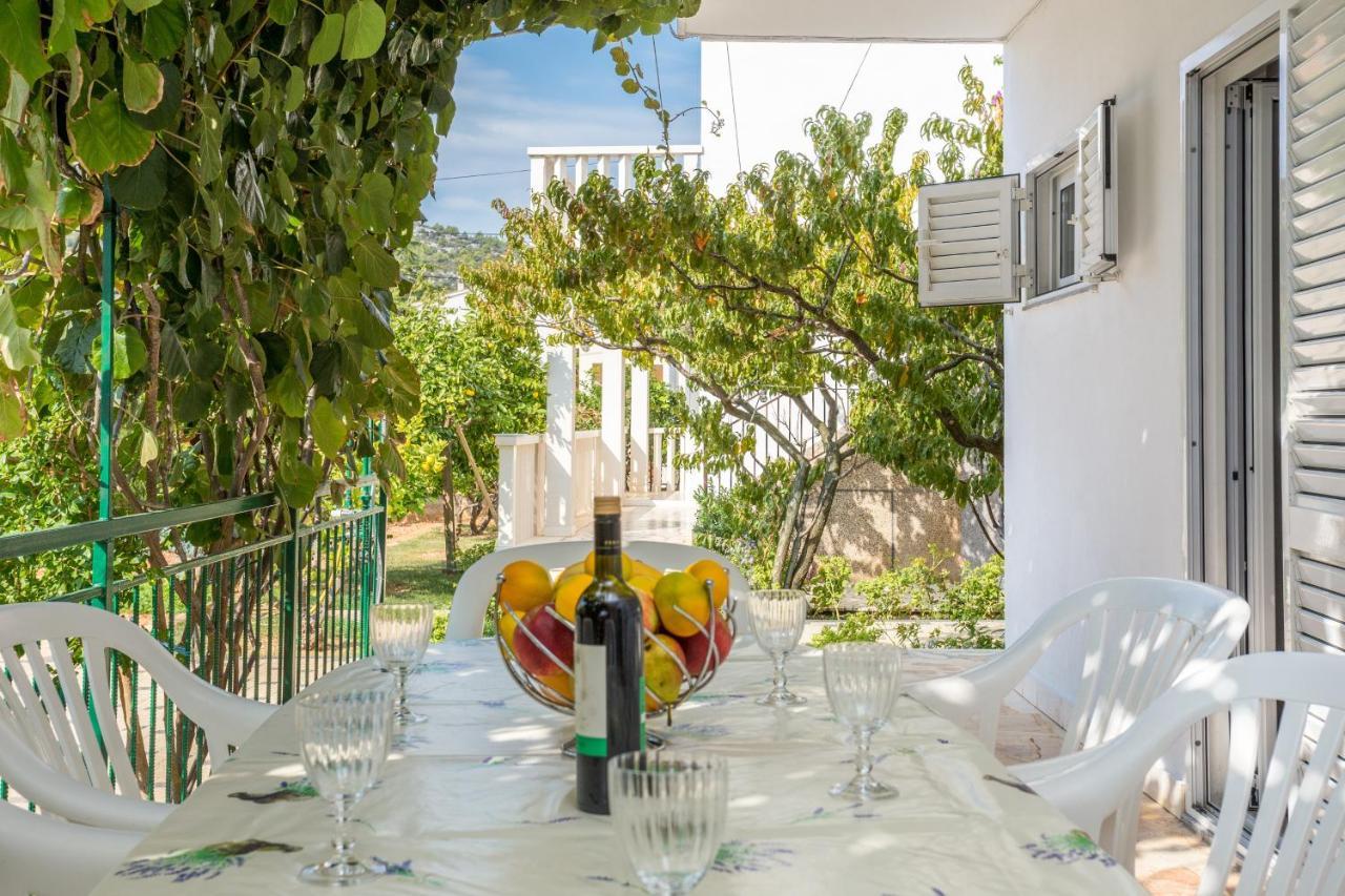 Seaside Holiday House Poljica, Trogir - 5161 玛里纳 外观 照片